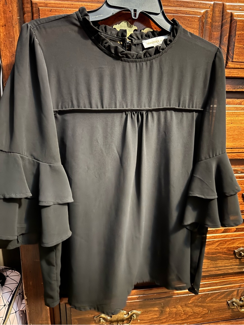 Monteau Los Angeles Black Ruffle Sleeve Blouse